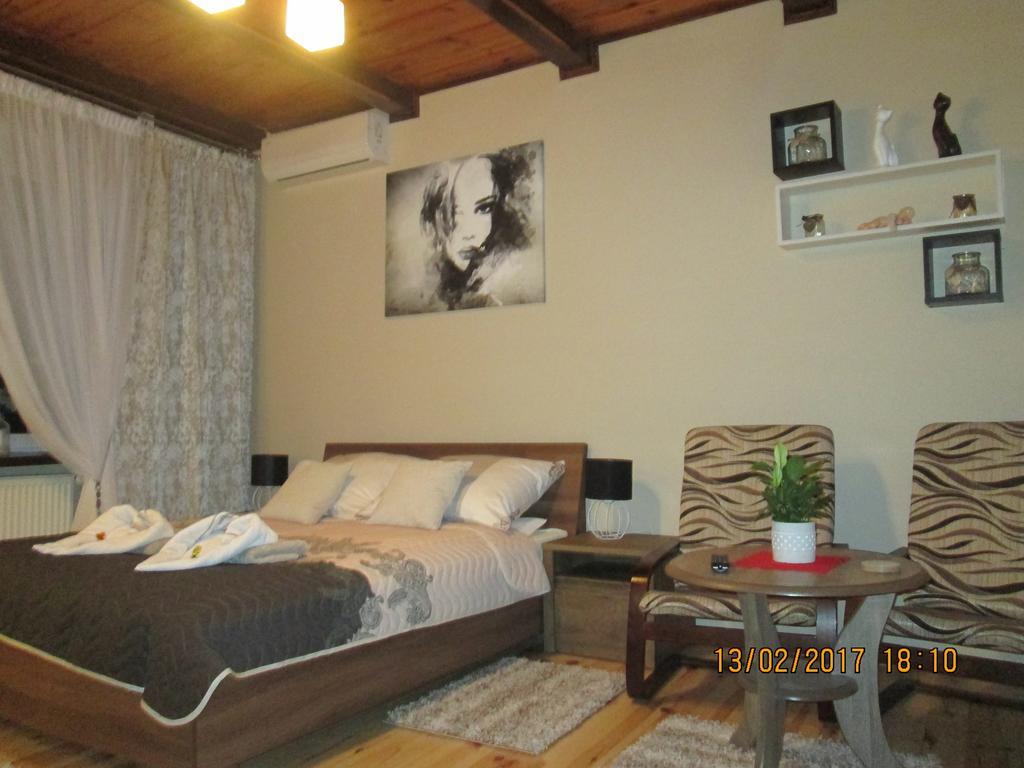 Apartamenty Przy Farze 카지미에르즈 돌니 객실 사진